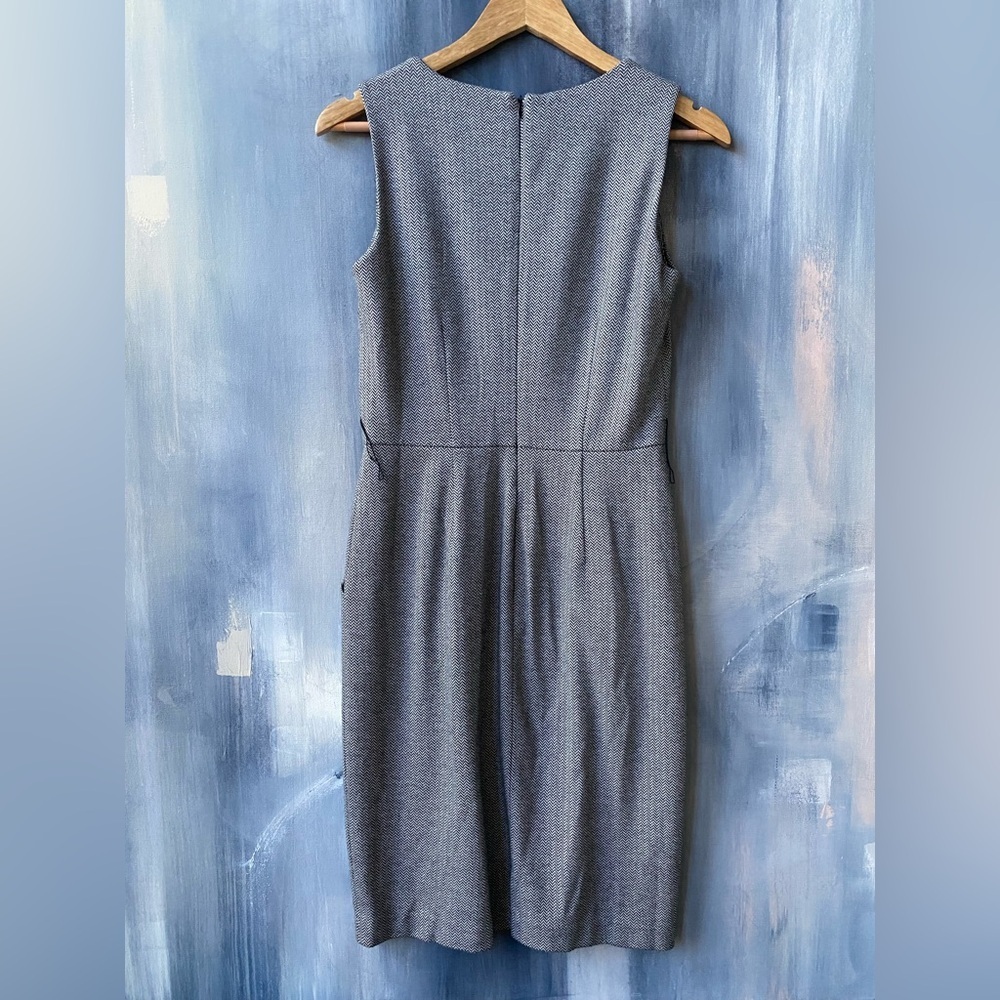EUC CALVIN KELIN Sleeveless Belted Sheath Dress w/Pockets Size Small - Picture 4 of 7